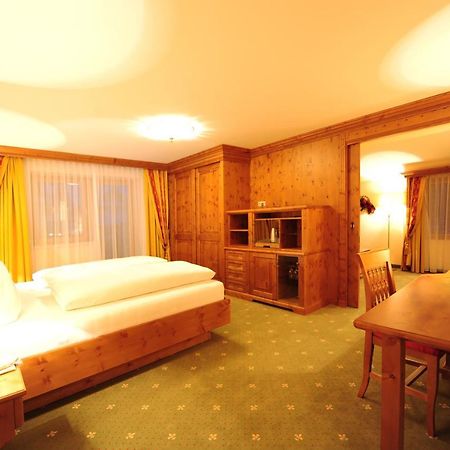 Hotel Max Serfaus Ngoại thất bức ảnh